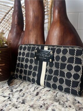 kate spade Geometric Zip-Around Wallet